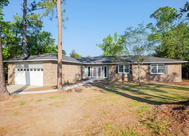 Property at 2002 Pinecliff Dr, Valdosta, GA 31602, 3 beds, 2 baths