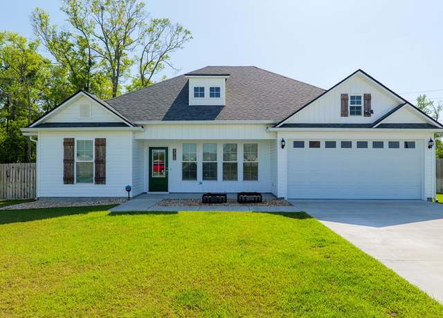Property at 3812 Renee Pl, Hahira, GA 31632, 4 beds, 2 baths