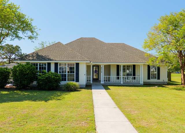 Property at 4314 Shadowwood Dr, Valdosta, GA 31605, 3 beds, 2 baths