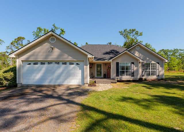 Property at 5881 Old State Rd, Naylor, GA 31641, 3 beds, 2 baths