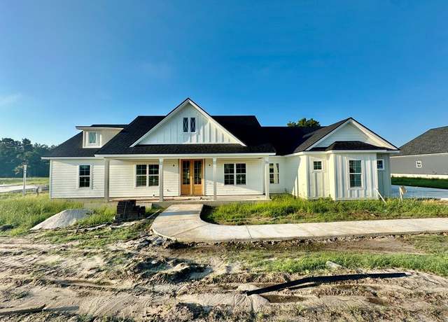 Property at 3025 Mary Powell Way, Hahira, GA 31632, 4 beds, 2.5 baths