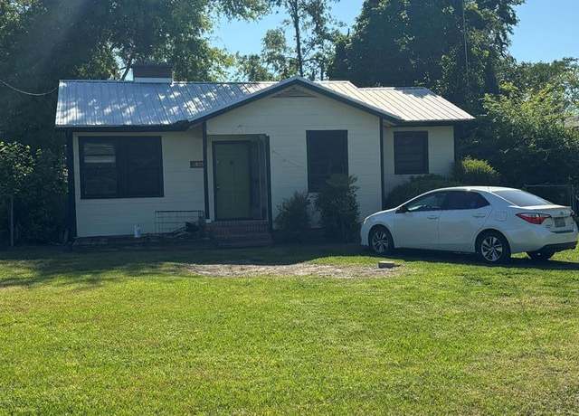 Property at 1809 Iola Dr, Valdosta, GA 31602, 2 beds, 1 bath