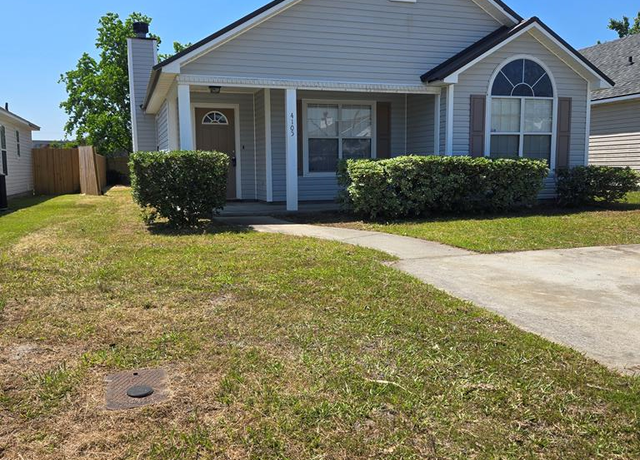 Property at 4105 Sedgwyck Ln, Valdosta, GA 31605, 3 beds, 2 baths