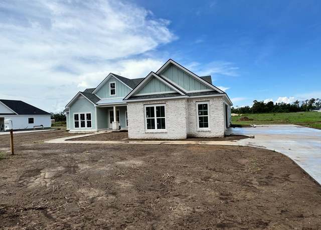 Property at 805 Long Pond Rd, Lake Park, GA 31636, 4 beds, 2.5 baths