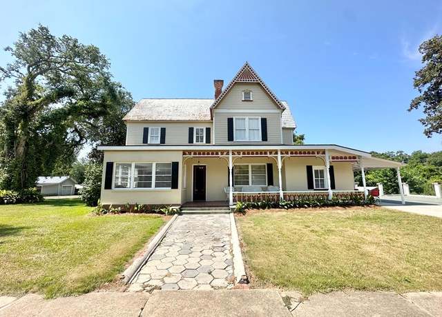 Property at 413 E Johnson St, Quitman, GA 31643, 4 beds, 3.5 baths