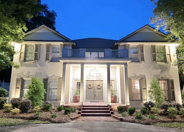 Property at 973 S Lakeshore Dr, Valdosta, GA 31605, 5 beds, 3.5 baths