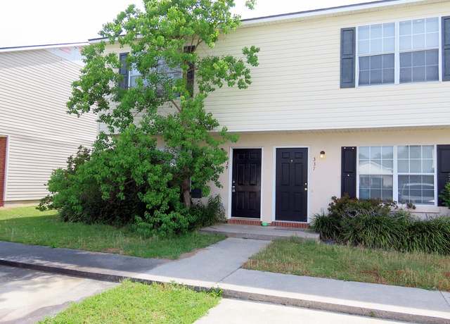 Property at 339 Brookfield Rd, Valdosta, GA 31602, 2 beds, 2.5 baths