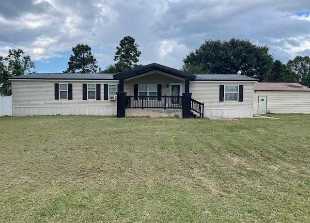 Property at 4314 Bevel Creek Dr, Valdosta, GA 31601, 4 beds, 2 baths