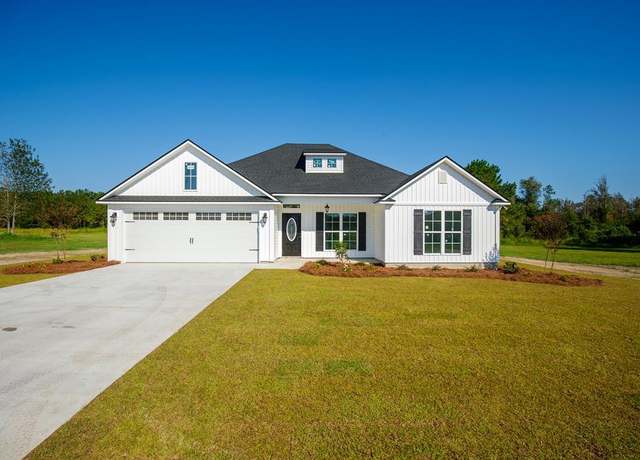 Property at 5 Fletcher Dr, Ray City, GA 31645, 4 beds, 2 baths
