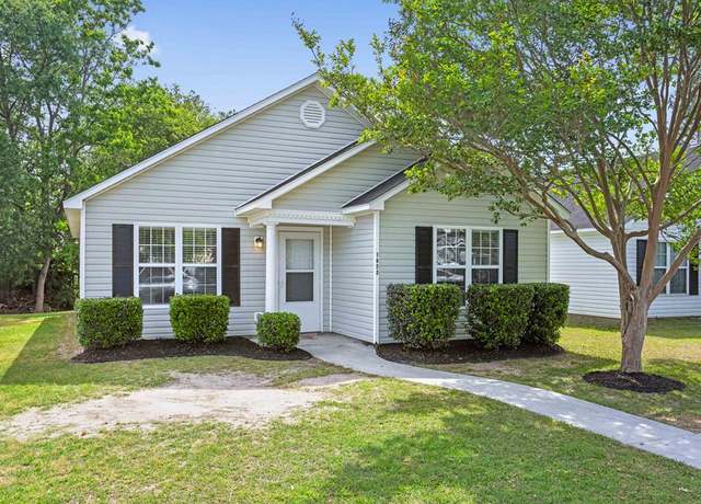 Property at 1622 Fresno St, Valdosta, GA 31602, 3 beds, 2 baths