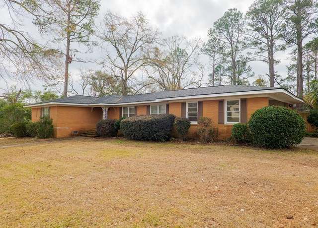 Property at 101 Sunnymeade Dr, Valdosta, GA 31605, 3 beds, 2 baths