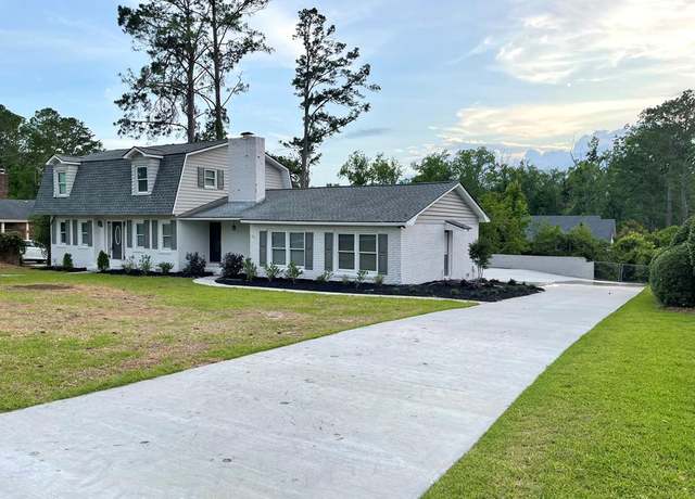 Property at 1113 Clover Hill Rd, Valdosta, GA 31602, 4 beds, 3 baths
