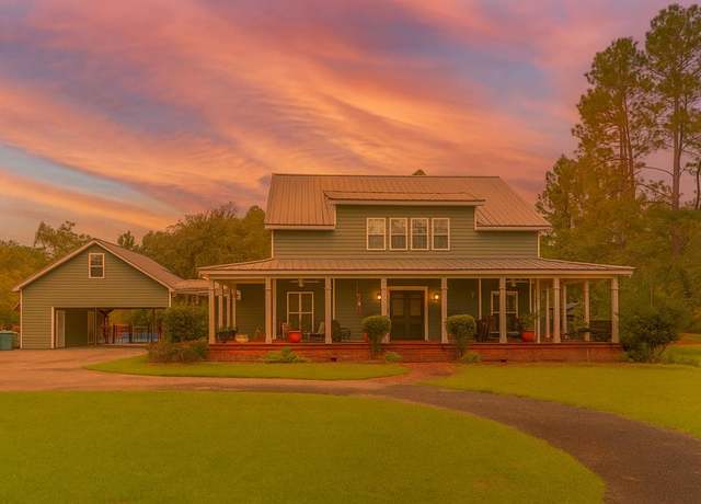 Property at 4873 Johnston Rd, Valdosta, GA 31606, 3 beds, 2.5 baths