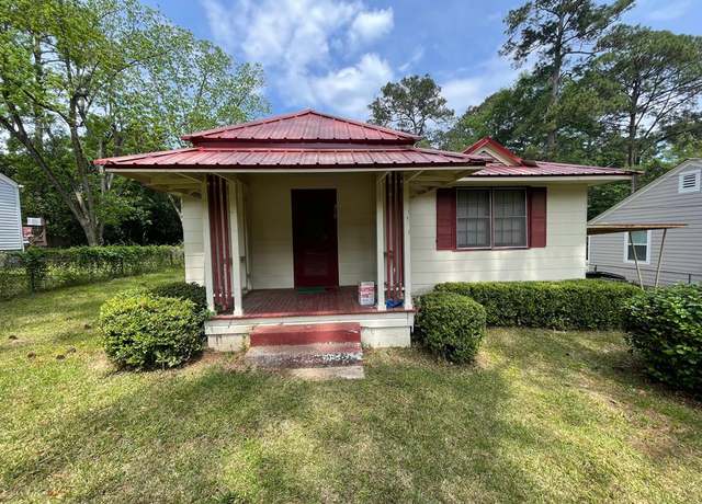 Property at 315 Claire Dr, Thomasville, GA 31792, 2 beds, 1 bath
