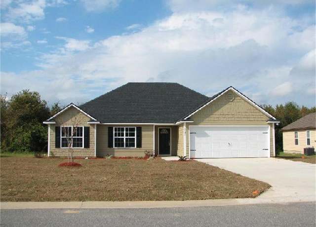 Property at 5604 Pasadena Way, Valdosta, GA 31601, 3 beds, 2 baths
