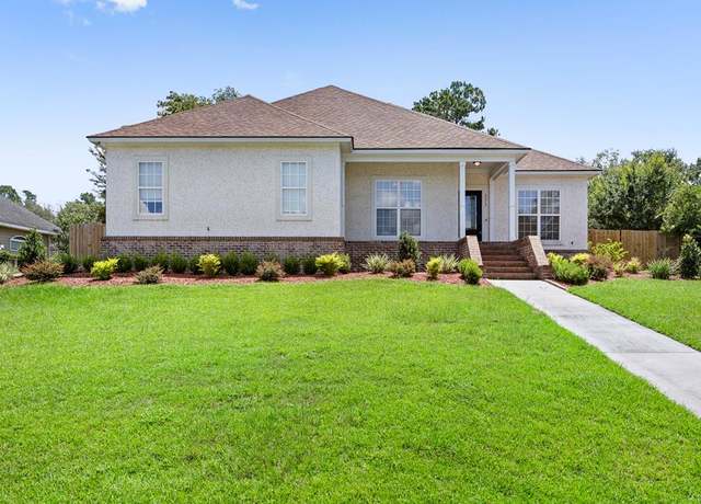 Property at 3573 Victoria Dr, Valdosta, GA 31605, 4 beds, 2 baths