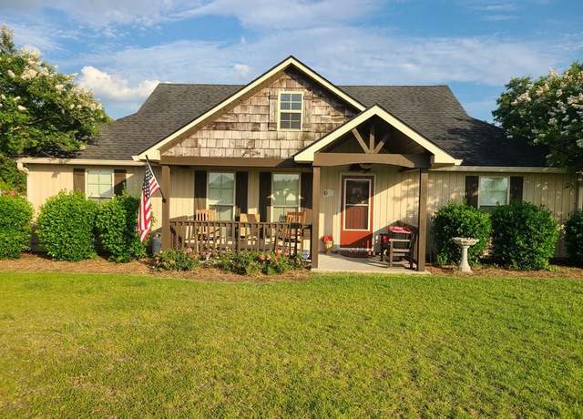 Property at 3275 Old Quitman Rd, Adel, GA 31620, 3 beds, 2 baths