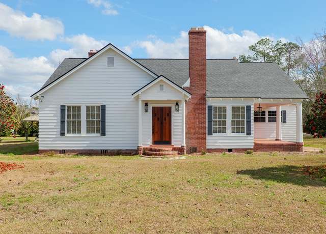 Property at 501 Bullard St, Nashville, GA 31639, 3 beds, 2 baths