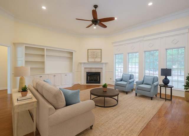 Property at 4311 Mossy Crk, Valdosta, GA 31602, 4 beds, 2.5 baths