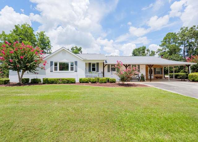 Property at 4017 Old Pine Rd, Valdosta, GA 31605, 3 beds, 2 baths