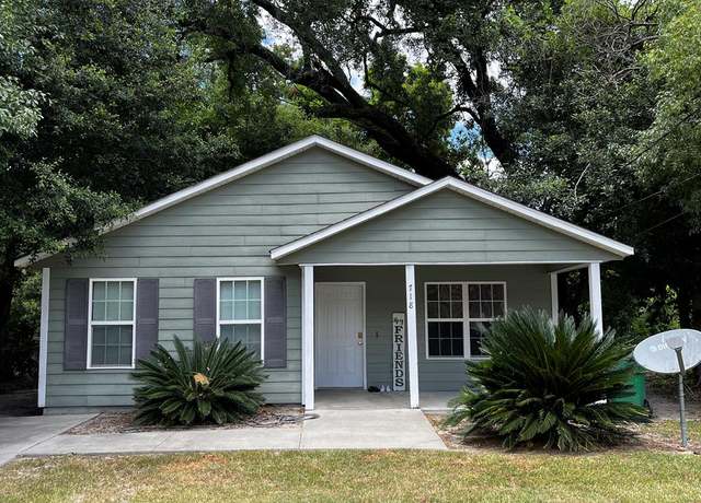 Property at 718 J L Lomax Dr, Valdosta, GA 31602, 4 beds, 2 baths