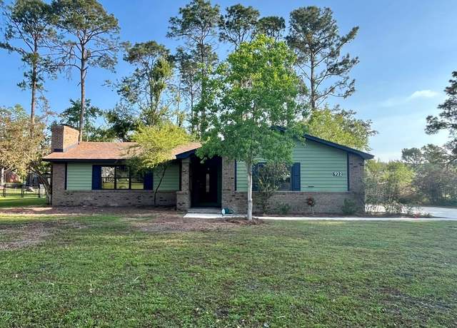 Property at 922 Madison Ave, Valdosta, GA 31602, 3 beds, 2 baths