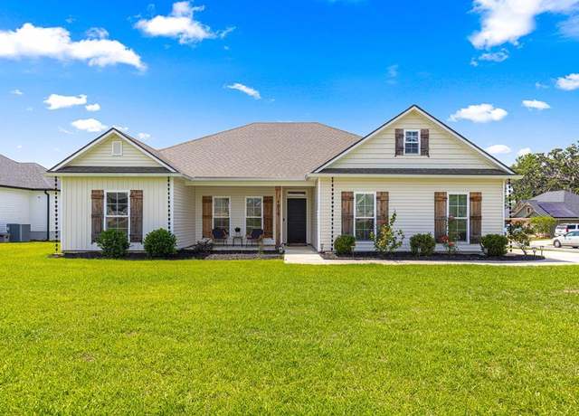 Property at 4019 Medieval Ct, Valdosta, GA 31605, 4 beds, 3 baths