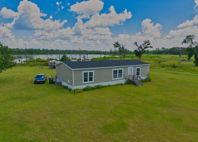 Property at 3453 Newsome Rd, Valdosta, GA 31606, 3 beds, 2 baths