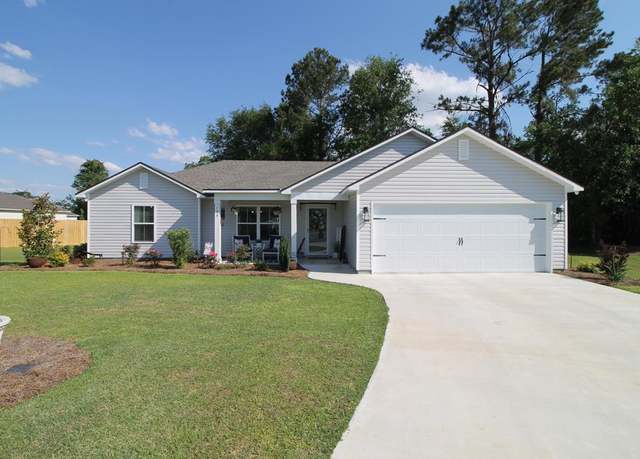 Property at 173 Pine St, Ray City, GA 31645, 3 beds, 2 baths