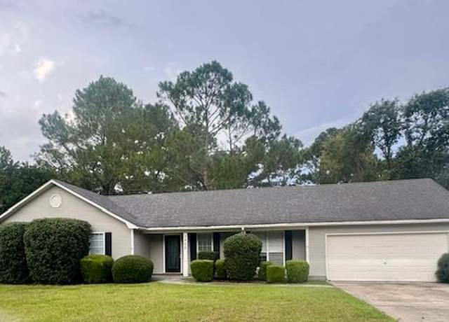 Property at 3868 Stratford Cir, Valdosta, GA 31605, 3 beds, 2 baths