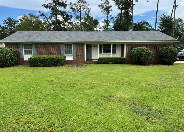 Property at 271 Ridgeland Dr, Valdosta, GA 31602, 3 beds, 2 baths