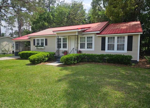 Property at 307 Chism Ave, Nashville, GA 31639, 3 beds, 1 bath
