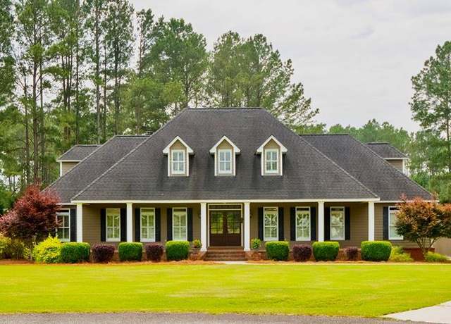 Property at 152 David Dr, Fitzgerald, GA 31750, 4 beds, 3.5 baths