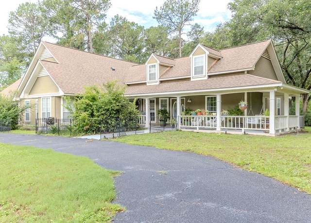Property at 51 Quail Dr, Valdosta, GA 31602, 3 beds, 2 baths