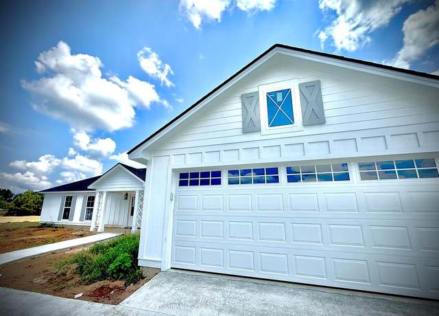 Property at 4010 Morning Dove Dr, Valdosta, GA 31601, 4 beds, 2 baths