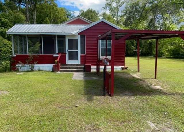 Property at 507 S Poplar St, Adel, GA 31620, 2 beds, 1 bath