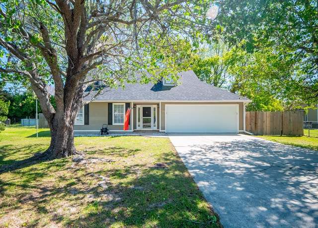 Property at 324 Jennifer Cir, Valdosta, GA 31605, 3 beds, 2.5 baths