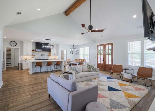 Property at 4310 Old Quitman Hwy, Valdosta, GA 31601, 4 beds, 4.5 baths