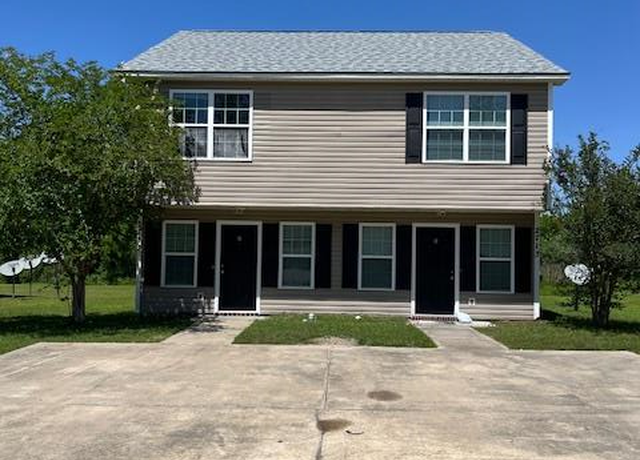 Property at 2713 Pineview Dr Unit A & B, Valdosta, GA 31602, 4 beds, 5 baths