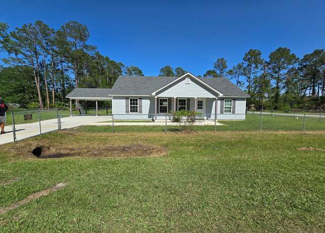 Property at 311 Greenridge Dr, Nashville, GA 31639, 3 beds, 2 baths