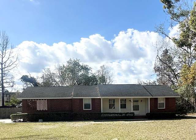 Property at 607 Ledgedale Cir, Valdosta, GA 31602, 3 beds, 2 baths