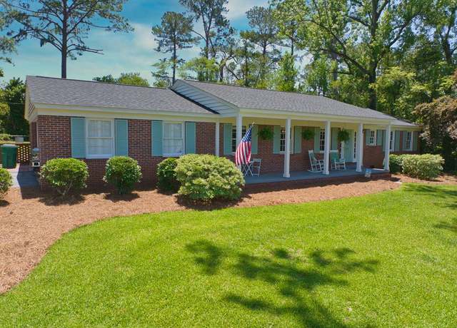 Property at 2415 Briarwood Dr, Valdosta, GA 31602, 3 beds, 2 baths