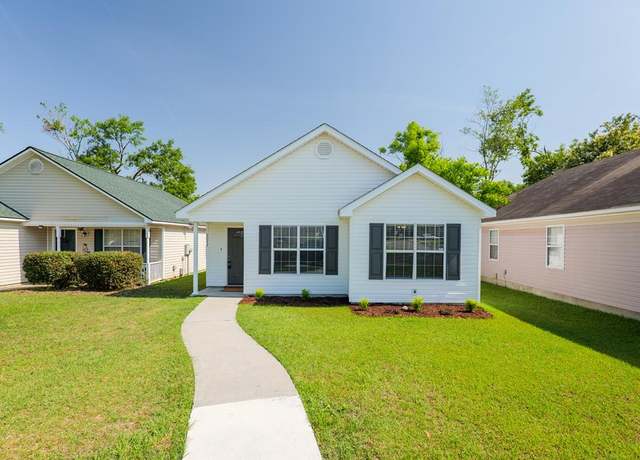 Property at 3077 Schroer Dr, Valdosta, GA 31602, 3 beds, 2 baths