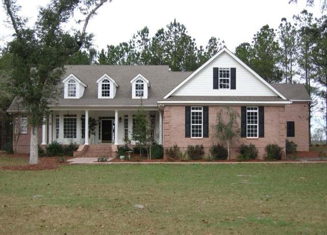 Property at 4820 Oak Arbor Dr, Valdosta, GA 31602, 4 beds, 4 baths