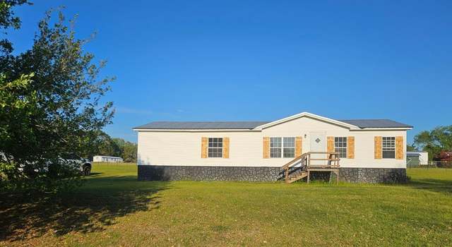 Photo of 562 Patrica Ln, Ray City, GA 31645