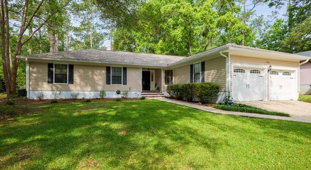 Photo of 2220 S Sherwood Dr, Valdosta, GA 31602