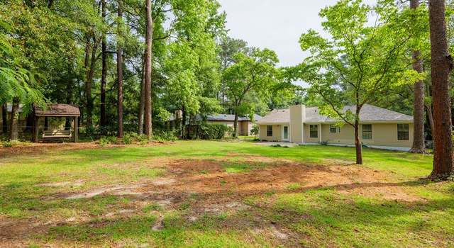 Photo of 2220 S Sherwood Dr, Valdosta, GA 31602