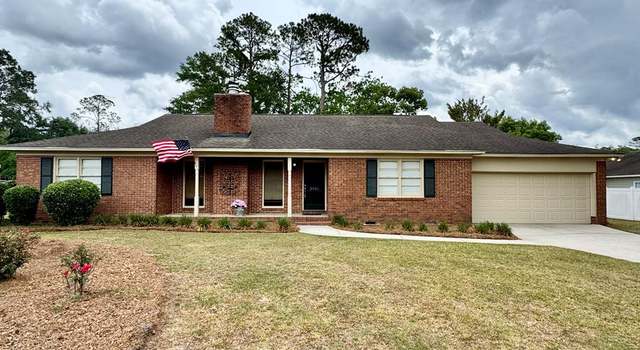Photo of 3021 Wendover Rd, Valdosta, GA 31602
