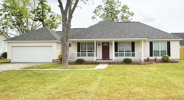 Photo of 134 Pecan St, Ray City, GA 31645