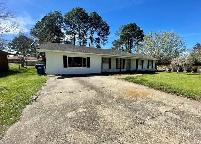 Property at 1124 Smith Ln, Monticello, MS 39654, 3 beds, 1.5 baths
